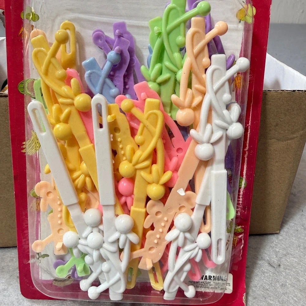 Bolo Hair Barrettes Girls OS Multi New Vintage 90s Bunny Plastic Snap Clips